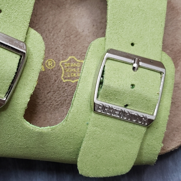 Birkenstock Lime Green Footbed Sandals. Women's size 8 or Men's size 6. (Sd206) - Picture 6 of 13